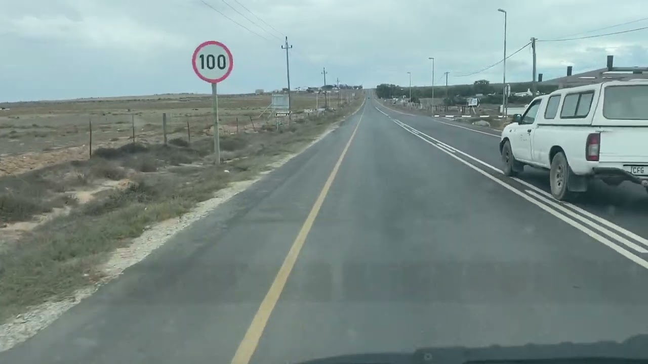 Leaving Paternoster, through the baron, dry countryside to Vredenburg. How can any survive here?
