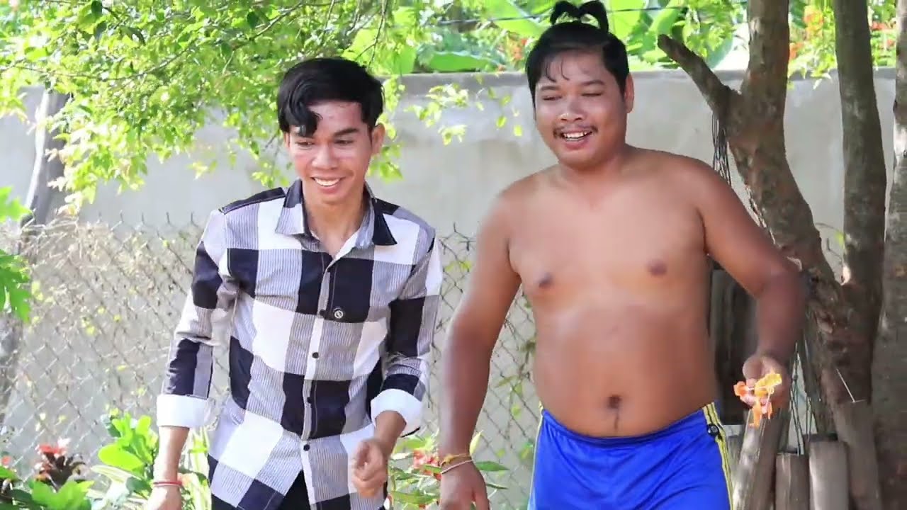 អាក្មេងខូច