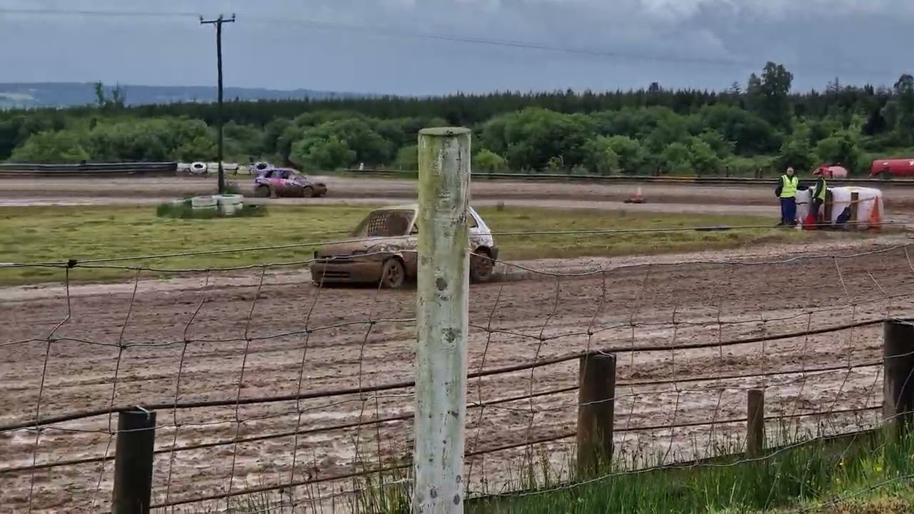 Junior Saloons 16-06-24 Mallow Autograss 