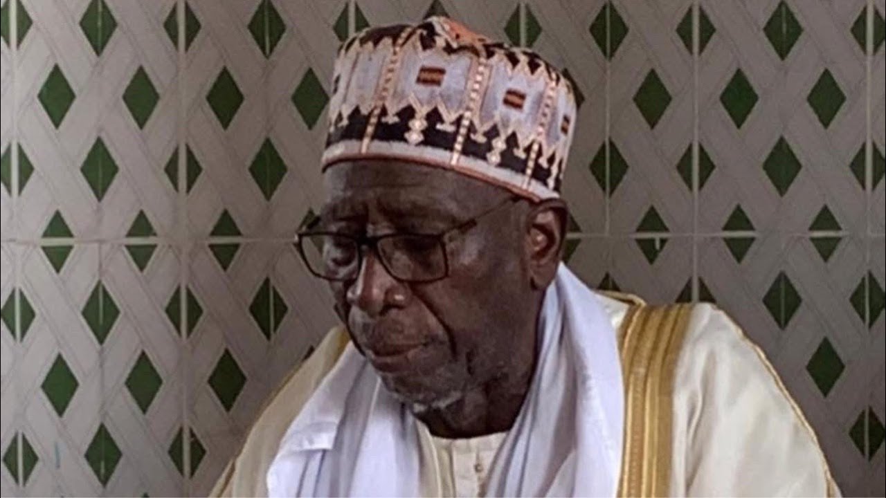 Cheikh MahyCisse présente ses condéléances a la Famille de Imam Abdoulaye Cisse àSathie Elhadj Samba