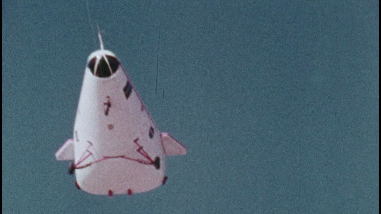 Полёт без крыльев — документальный фильм НАСА (AFRC/DFRC) о подъёмных телах, снятый Джоном Мактигом