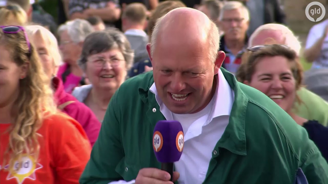 Zwier en Harry zingen de 'Zomer in Gelderland' tune