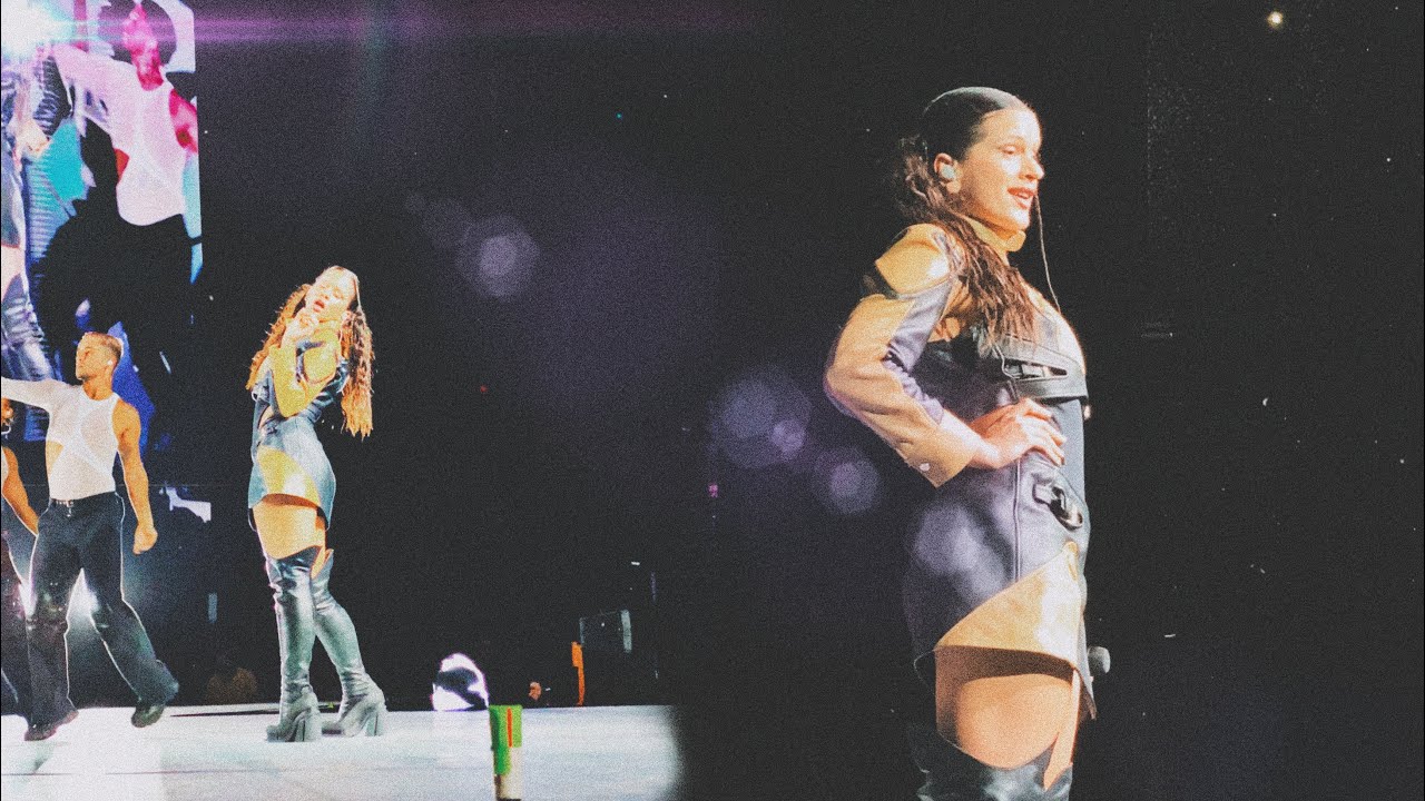 ROSAL&Iacute;A - BIZCOCHITO - MOTOMAMI WORLD TOUR (Movistar Arena, Santiago, Chile 2022)