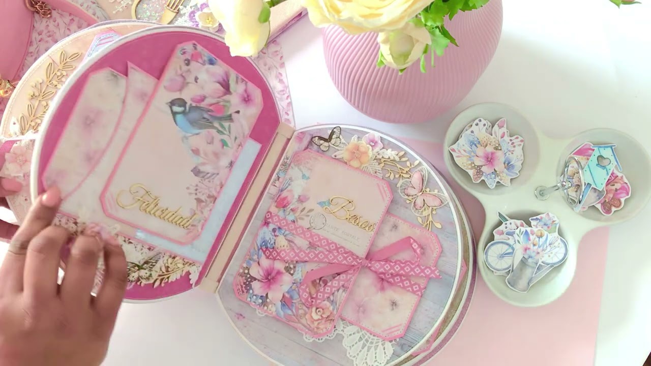 álbum de boda romántico con Antelina de Kora Projects. Scrapbooking