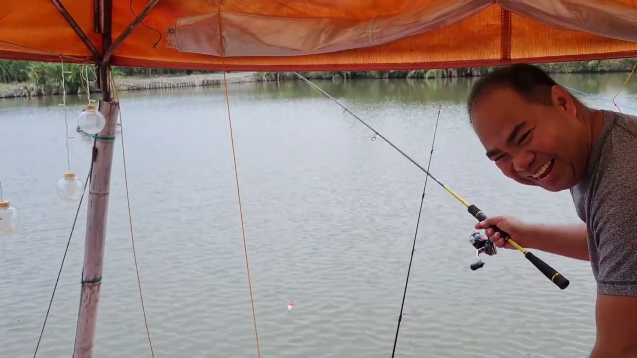 dami bangus dito... bonding, fishing, kain @ bebelog ng hagonoy... ( ep 11 )