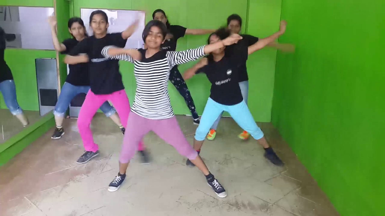 Laila | Raees | Dance cover | MUBIN SHAIKH Choreography | BORN2DANCE
