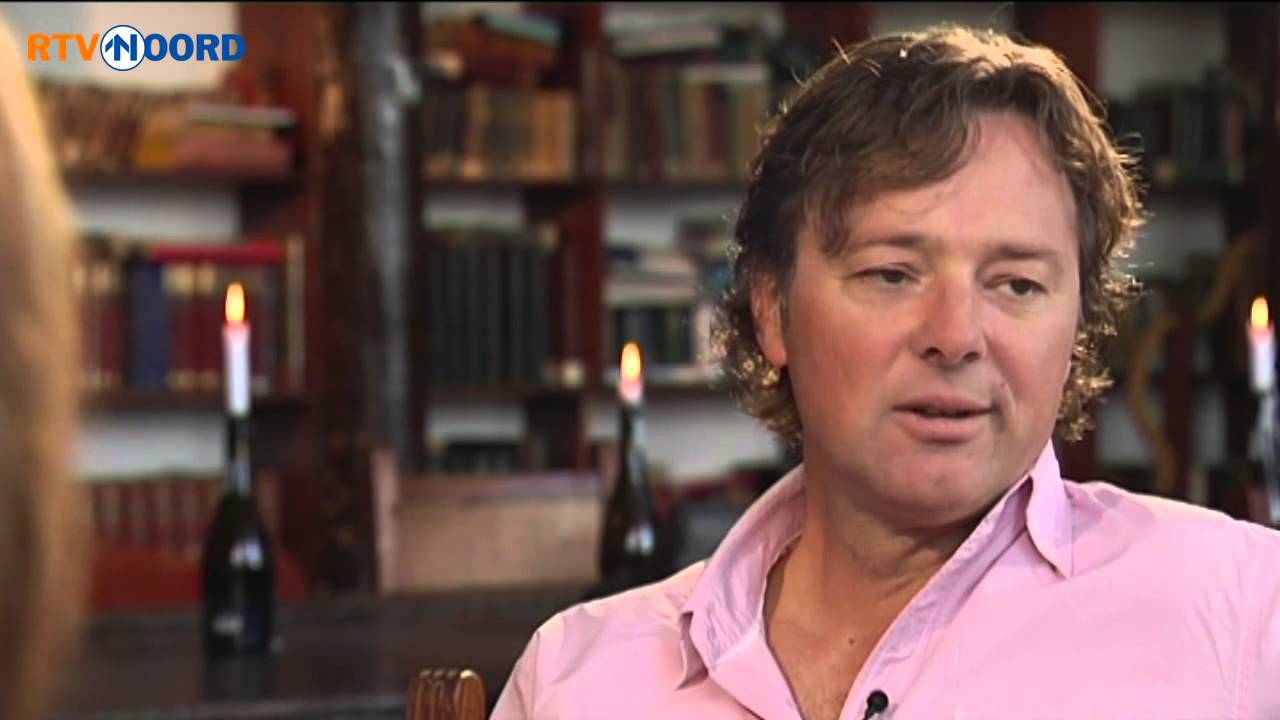 Televisiepresentator Frits Sissing in Boven het Maaiveld [27-10-2013] - RTV Noord