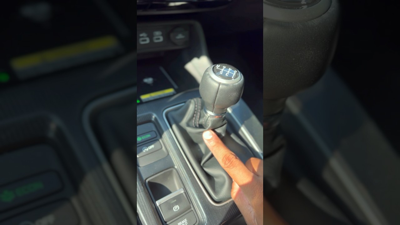 How to detach shift boot from shift knob. 2022-2023 Honda civic #automobile #honda #civic #howto