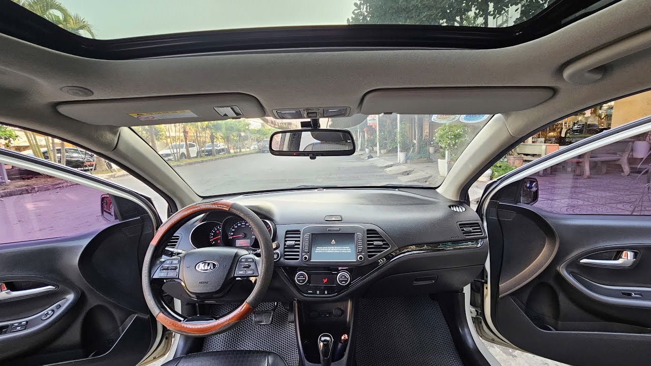 Hàng siêu hiếm , Kia Morning 2015 bản Sport nhập khẩu, Chạy 9 vạn, như mới. 