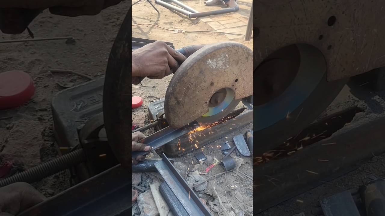 How to make manhole cover?|How It's Made - MANHOLE COVERS | iron manhole cover making Process |Part1