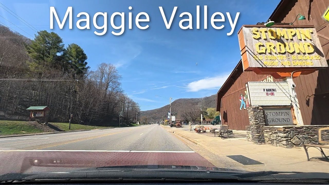 Driving Through Maggie Valley, NC | Scenic Blue Ridge Mountain Tour