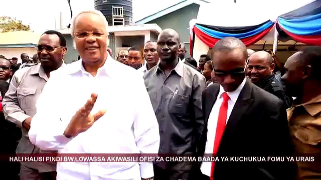 TAZAMA HALI ILIVYO WAKATI BW.LOWASSA AKIWASILI MAKAO MAKUU CHADEMA BAADAYA KUSAINI FOMU YA URAIS