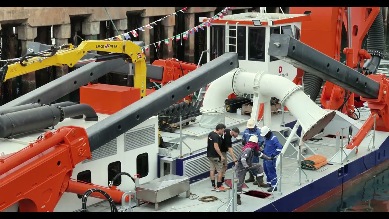 ITD DREDGERS   Multifunctional amphibious dredger Octopus 90 launching