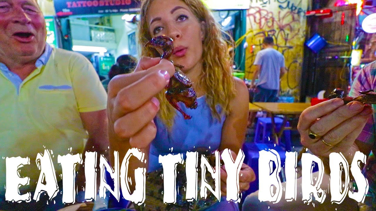 EPIC Vietnamese Street Food Tour in HANOI 😍