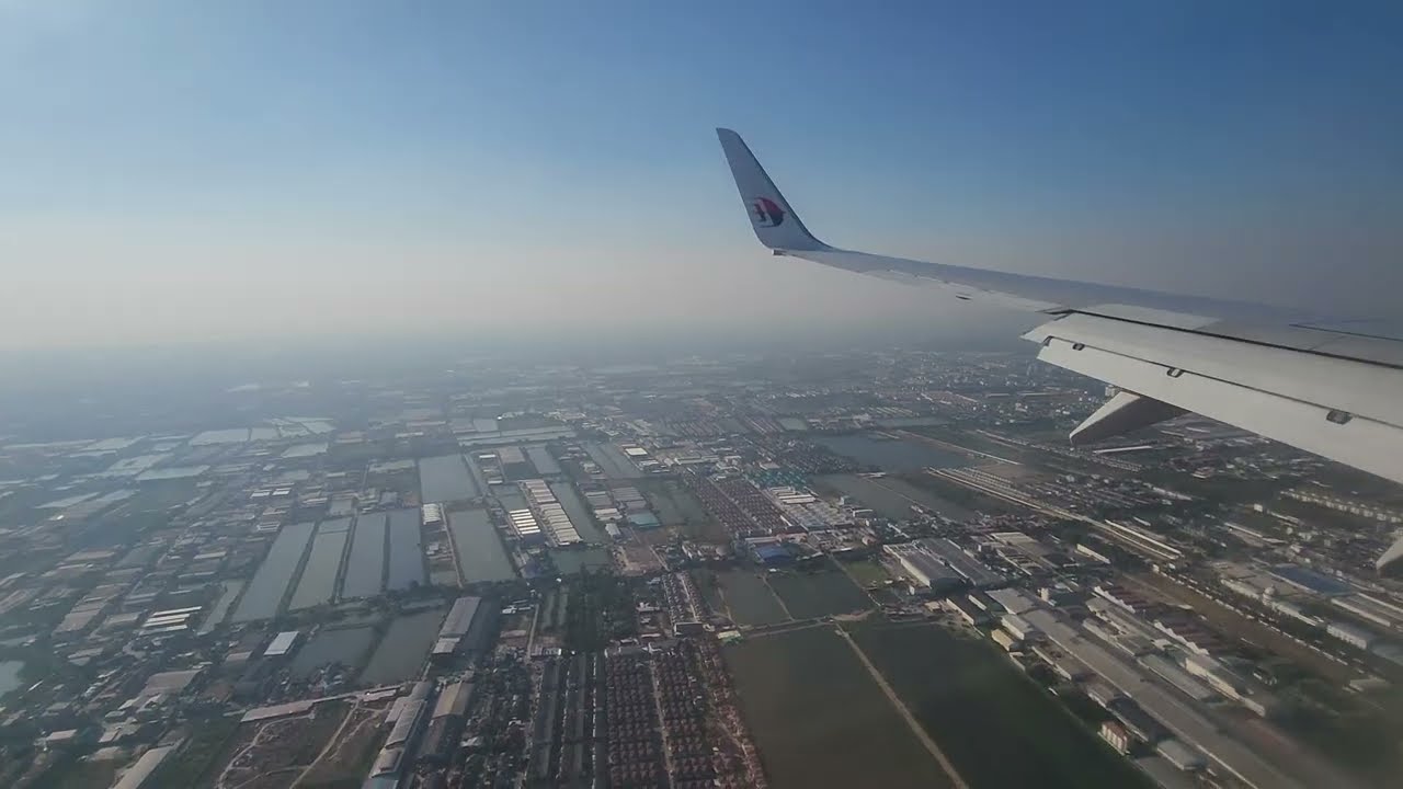 Malaysia Airlines MH Landing into Suvarnabhumi International Airport BKK Bangkok Thailand