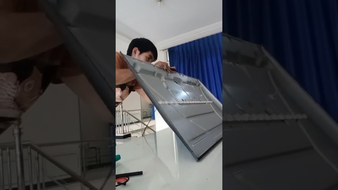 proses pergantian lampu backlight tv tcl 43 inci,,suara ada gambar gelap