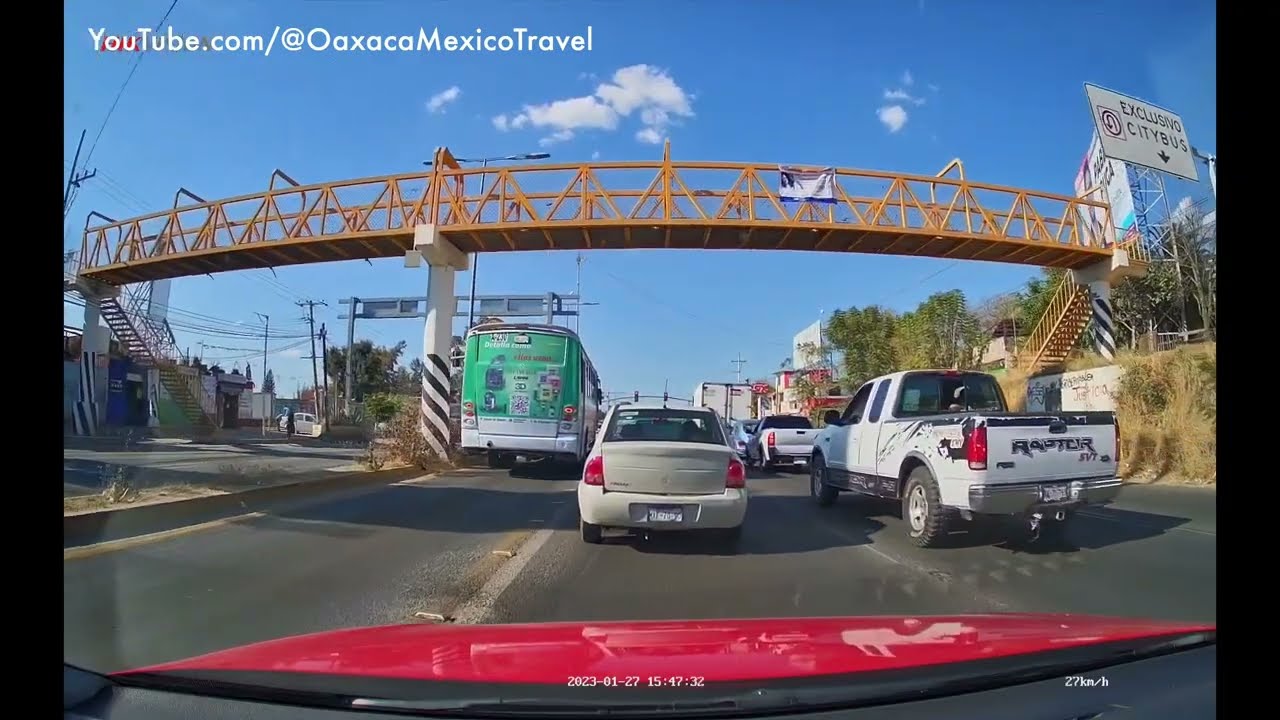 Recorrido de Oaxaca a Nochixtlan por la supercarretera.