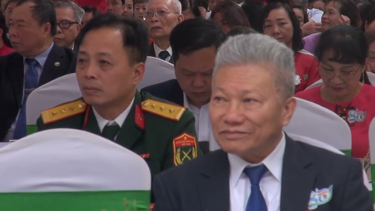 Kỷ niệm 80 năm Thành lập Trường THPT Lương Ngọc Quyến rực rỡ sắc màu...