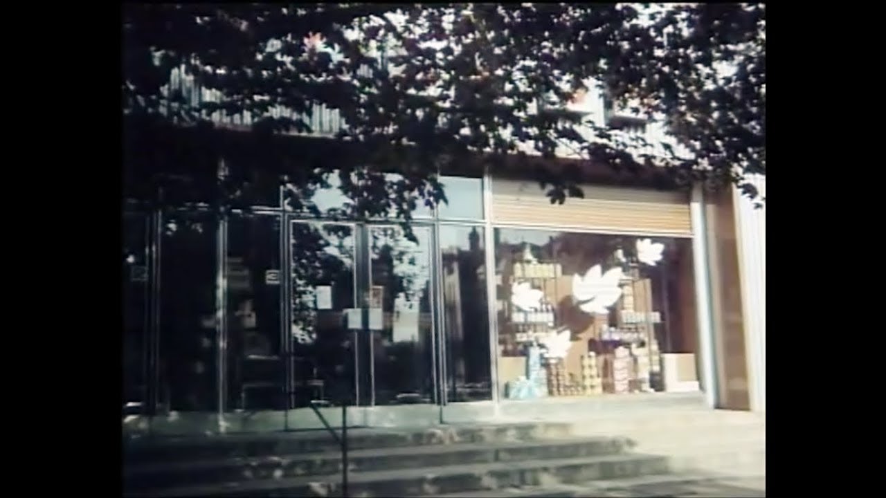 Nők a pult m&ouml;g&ouml;tt 9. r&eacute;sz Szeptember - Az &uuml;veges n&eacute;ni kalandja (1977)