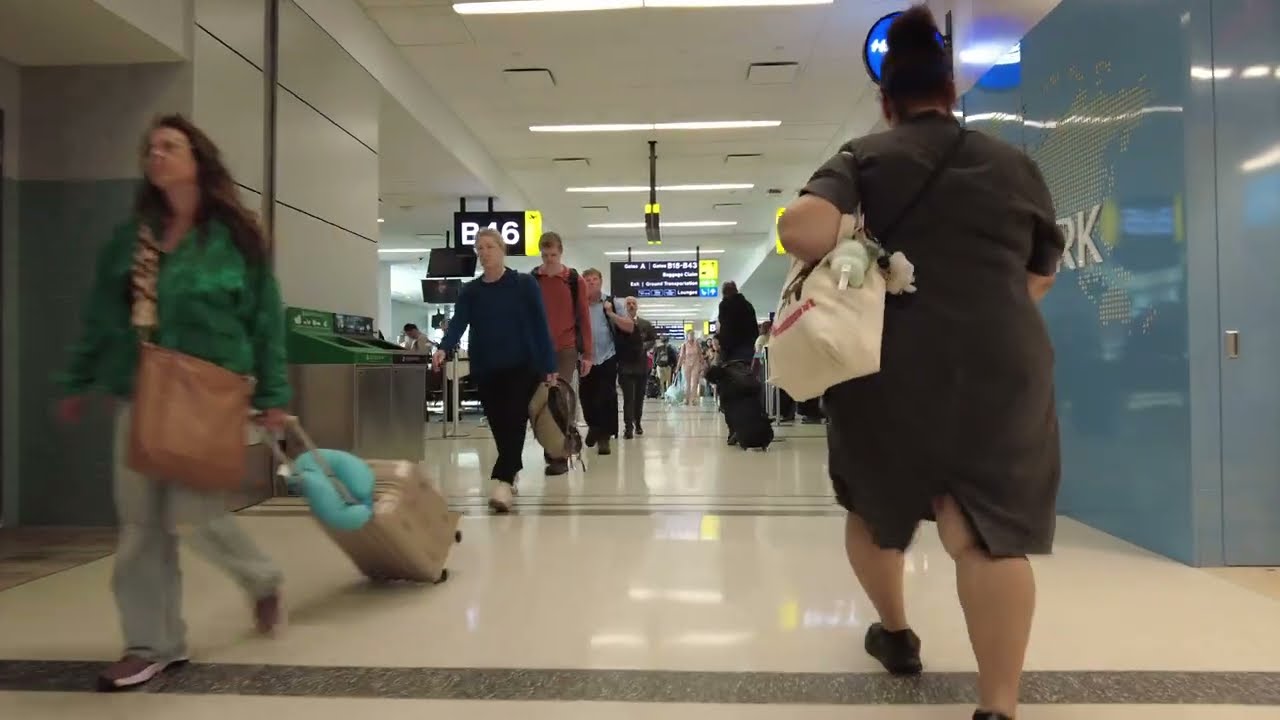 JFK INTERNATIONAL AIRPORT WALK THROUGH TERMINAL 4 
