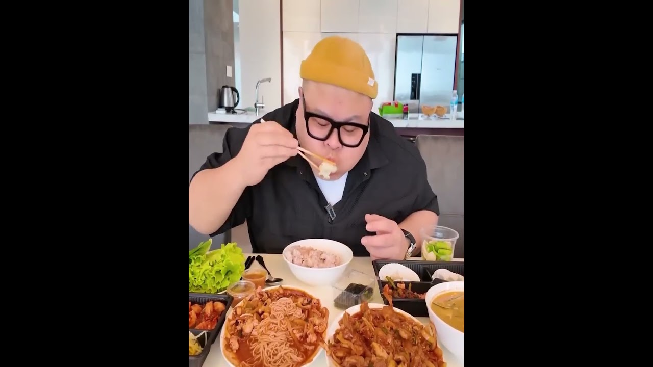 Love 💕 life and food chiken #mukbang #mukbanginternational #foodsharing #eating #delicious 