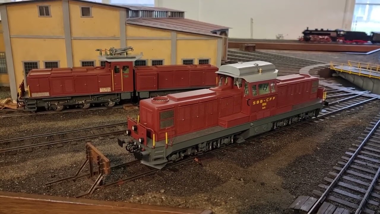 SBB-Diesellokomotiven Eem 6/6 und Bm 6/6 in Spur 1 (HD 1080p50)