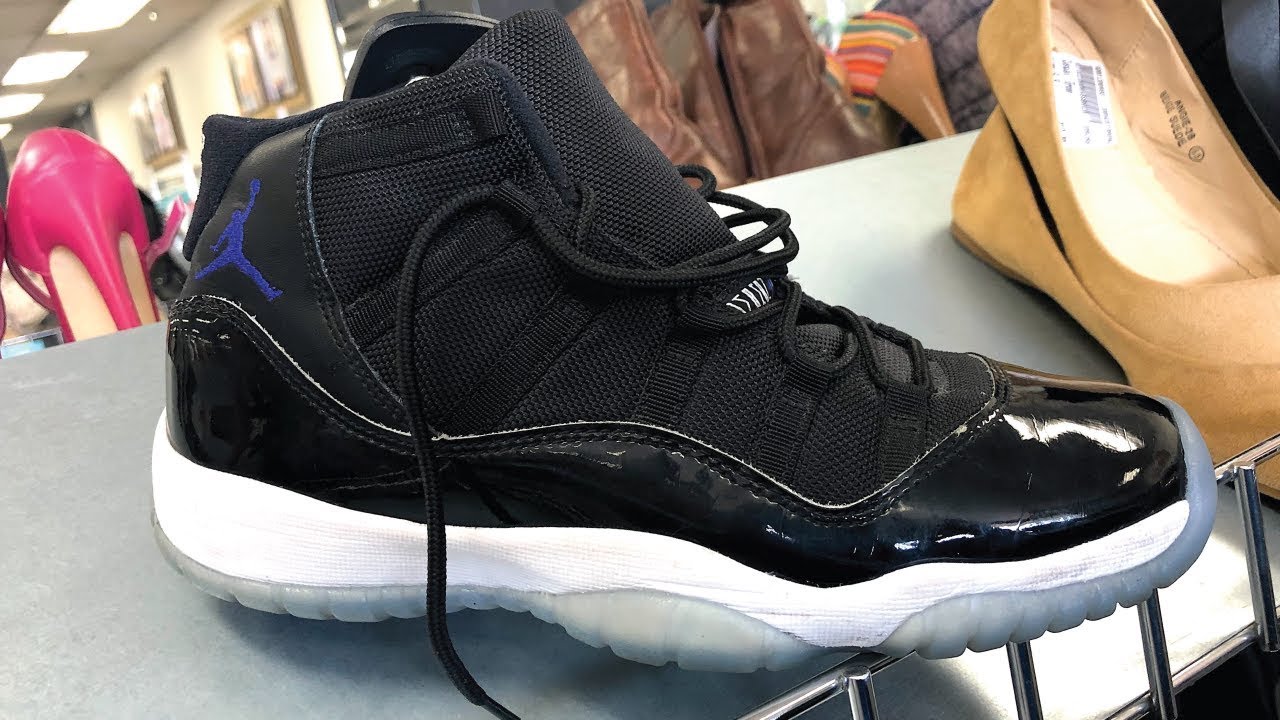 PLATO'S CLOSET STEALS! JORDAN XI SPACE JAM FOR $40!