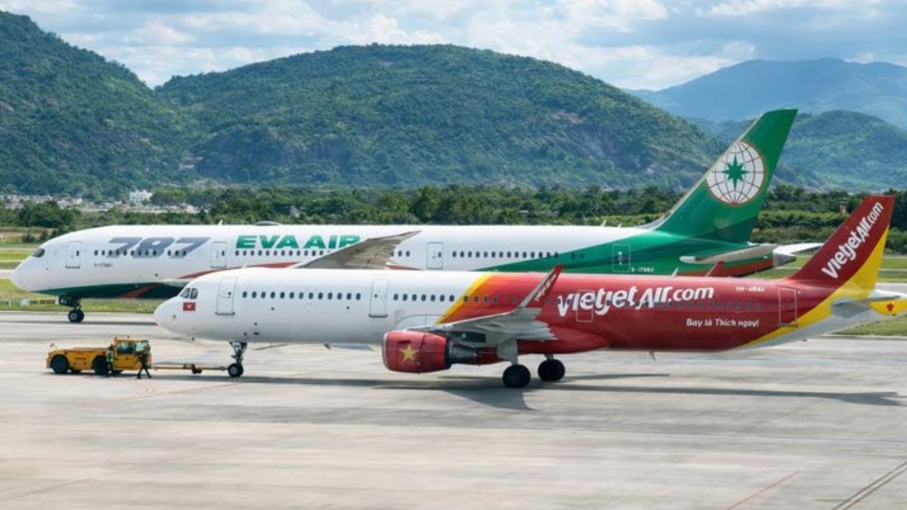 Flying VietJet  🇻🇳 Da Nang → Ho Chi Minh ( Da Nang Airport Plan Spotting)