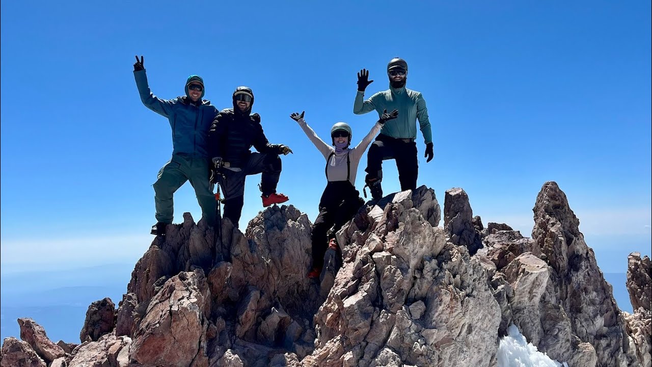 Skiing Mt. Shasta (Hotlum-Wintun Route)