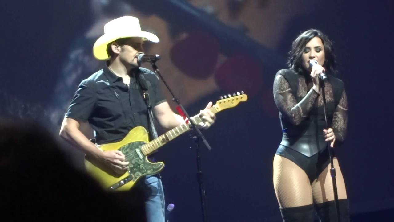 Demi Lovato & Brad Paisley - Without A Fight - July 26, 2016