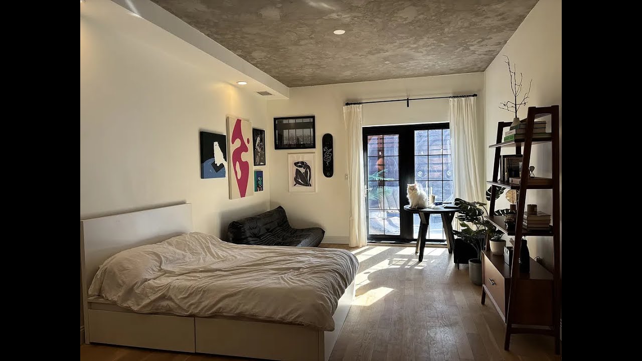 Studio with Private Backyard in Williamsburg | Gym, Rooftop & L Train Nearby