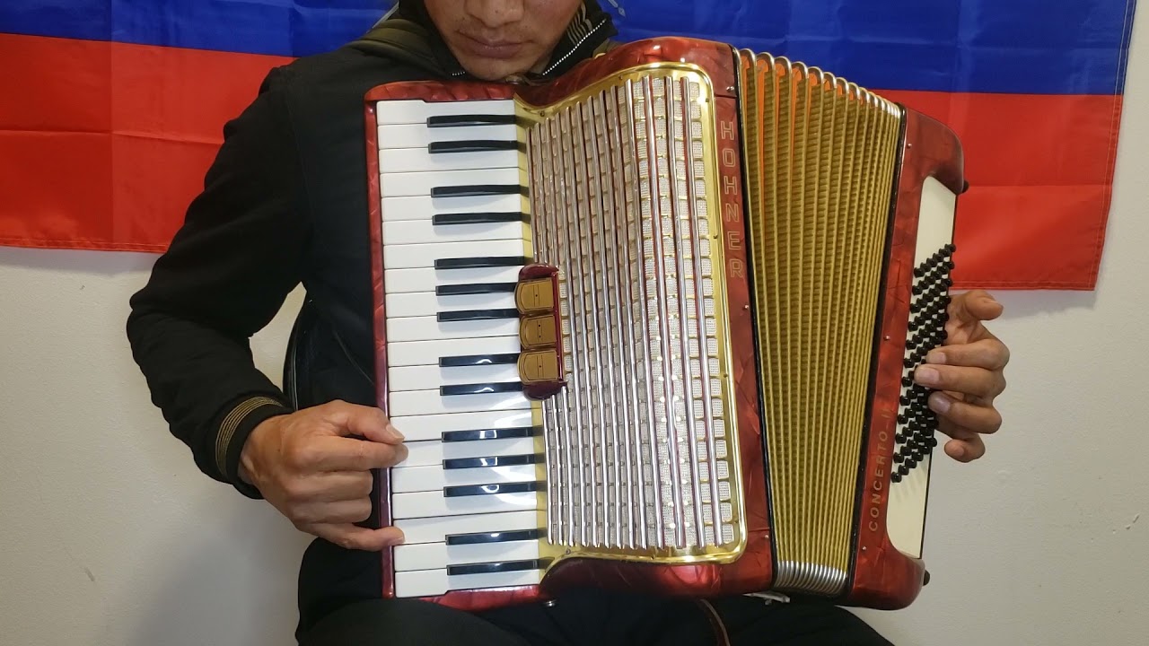 Cumbia del sombrerito, Tutorial Acorde&oacute;n.