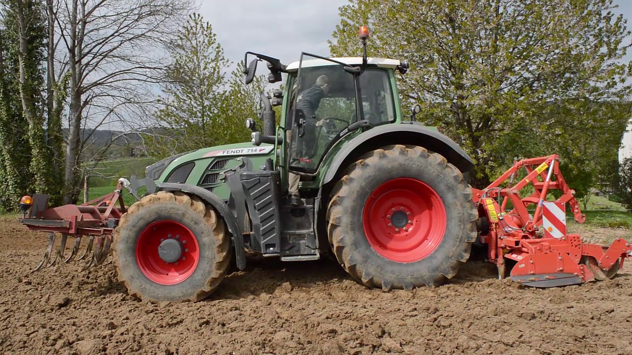 Fendt 714 | Kuhn HR 304 | Maïs 2017