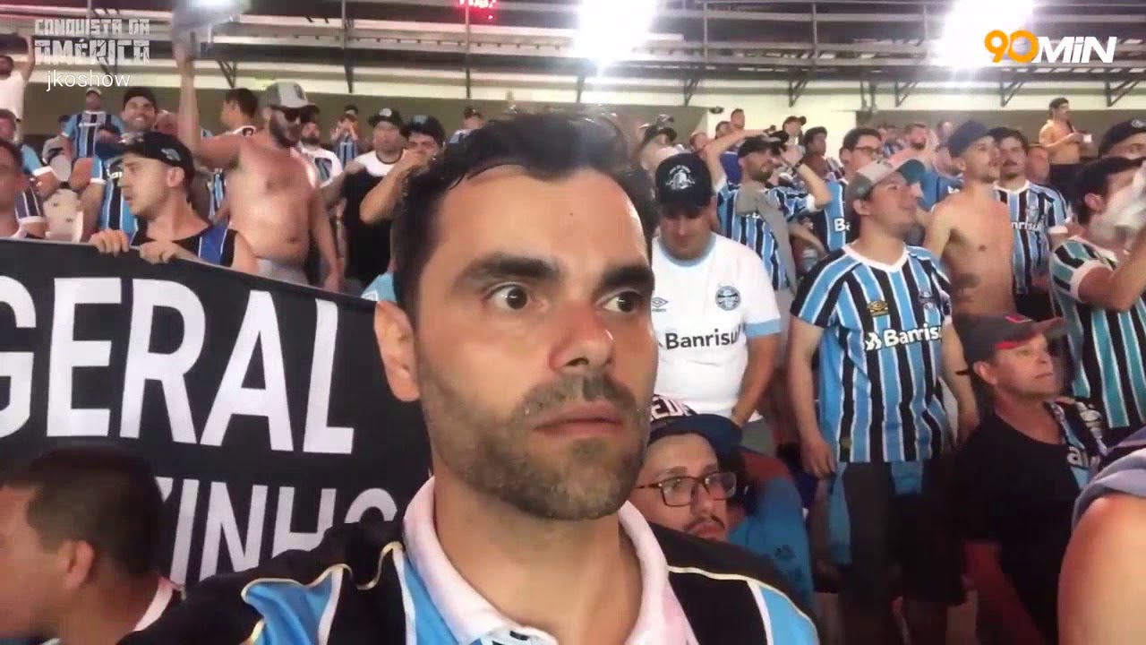 A goleada do #Flamengo (5x0) no Gr&ecirc;mio, no olhar do torcedor Gremista.🔴⚫