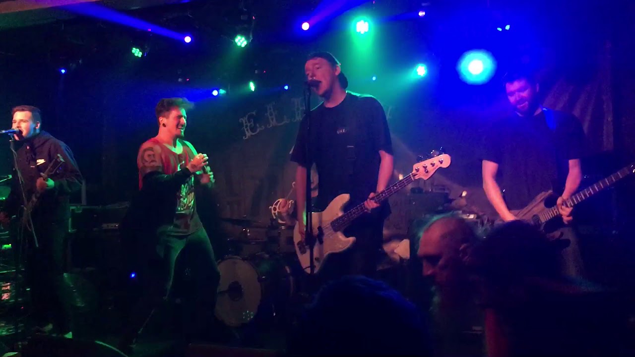 Chasing Christy live at ELEVEN Brno