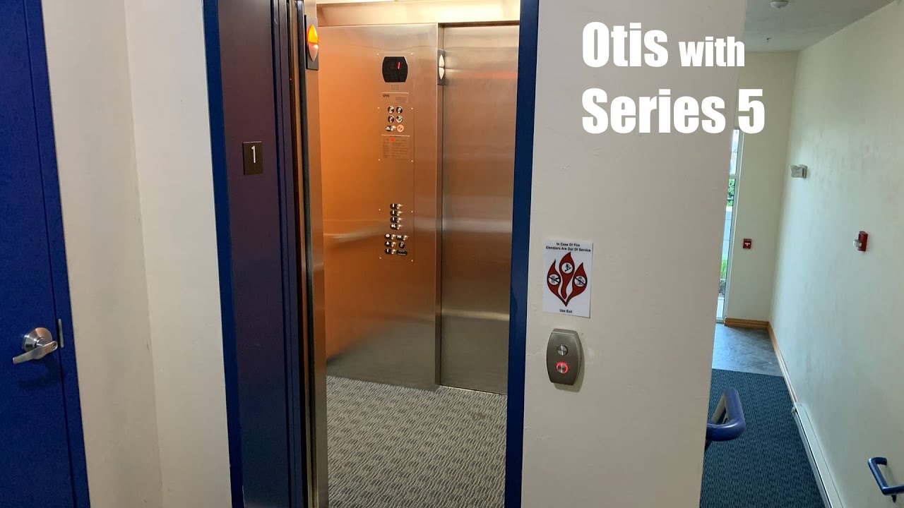 Otis Hydraulic Elevator @ Harborview Building - Sister Bay Yacht Club - Sister Bay, WI