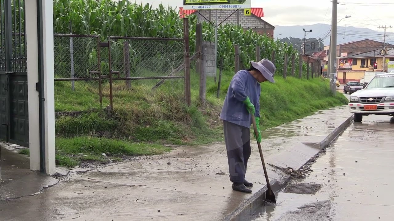Lluvias intensas en Cuenca superan los 20 mm por hora y generan afectaciones