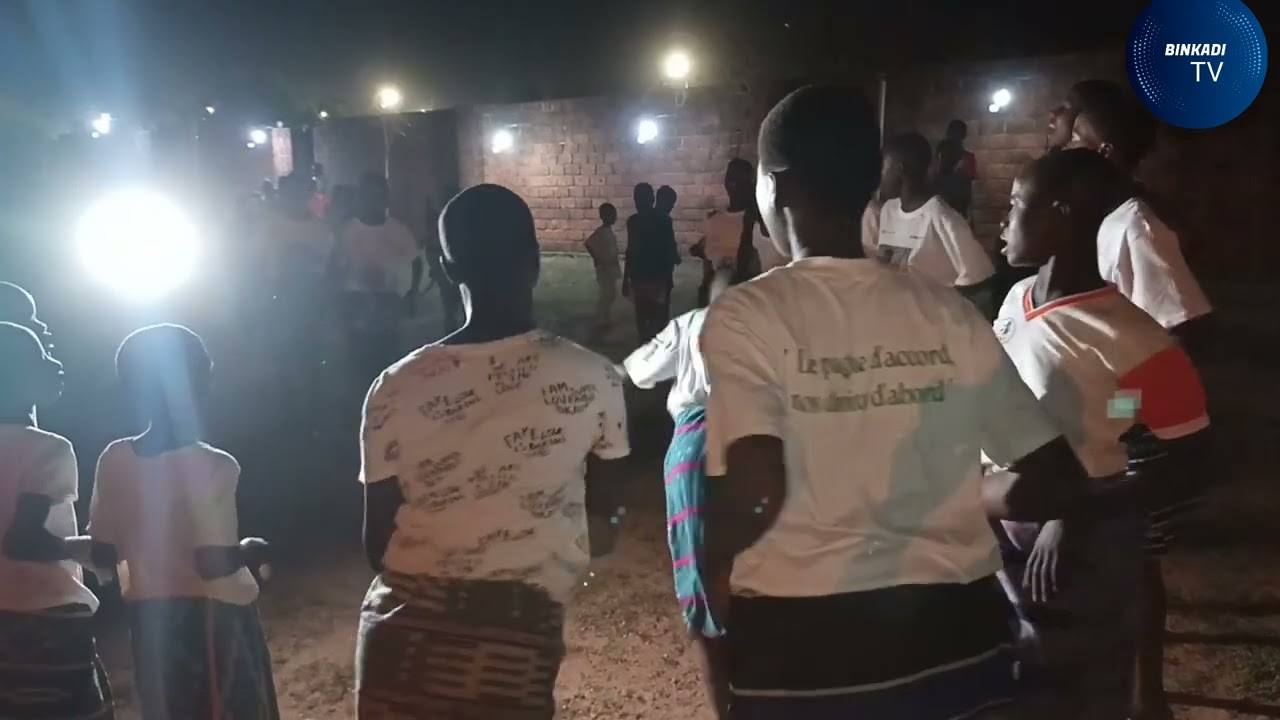 Danse de réjouissance pour enfants Togoniere