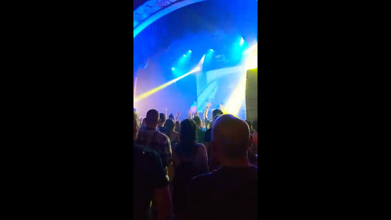 The Rubberbandits - Your Dad's Best Friend (LIVE @ opera house)