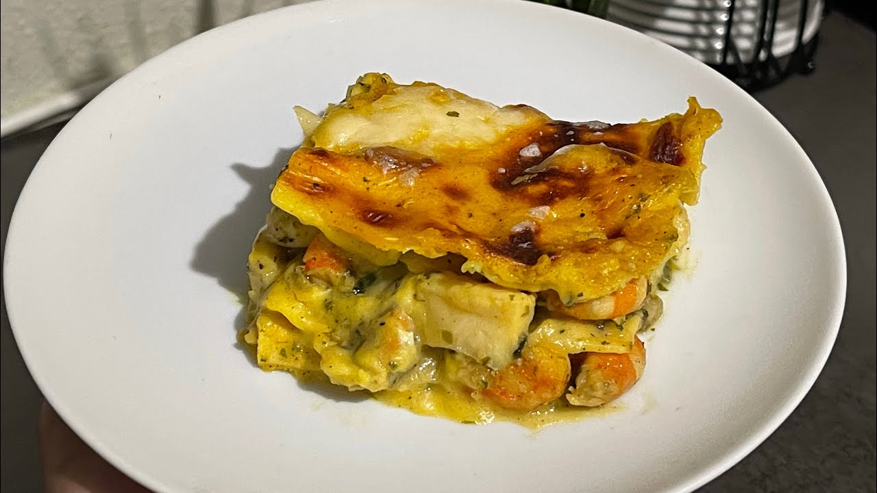 لازانيا بفواكه البحر 🦐روعة الى جربتوها غاتوليو مدمينين عليها😜😋تاكلي صبيعاتك وراها😘