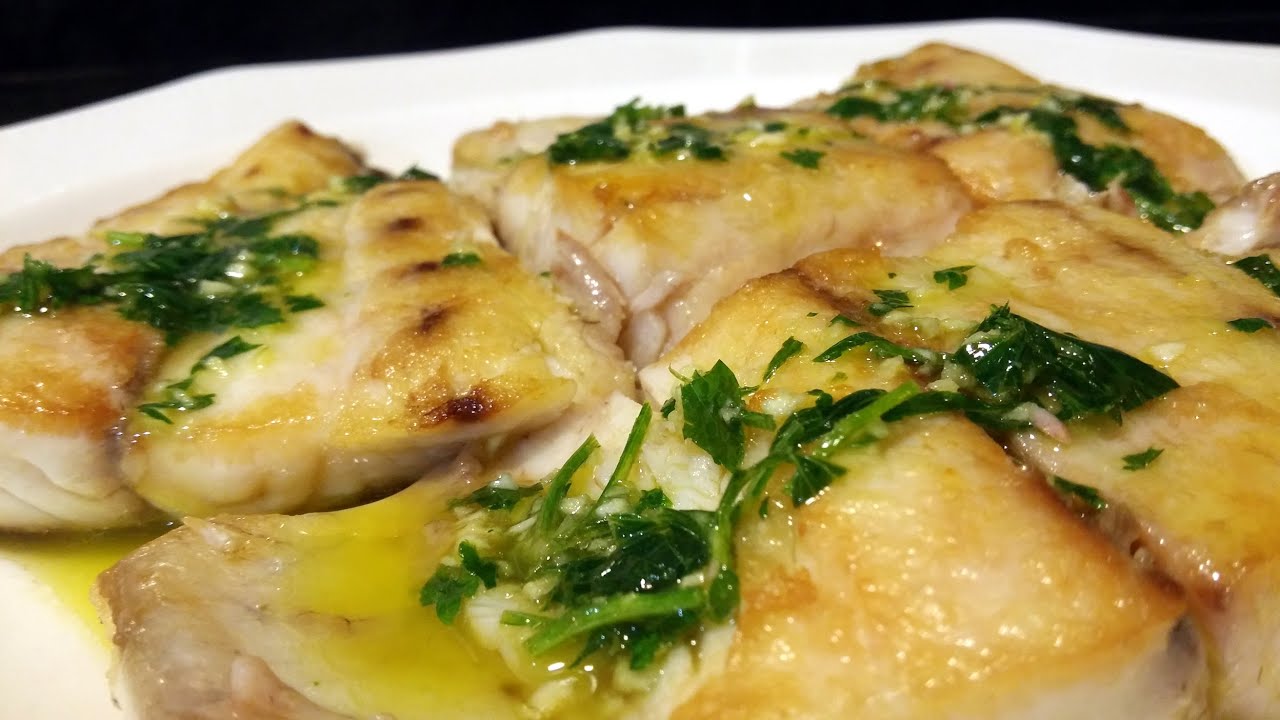 Corvina con salsa verde, al estilo de Mariaje