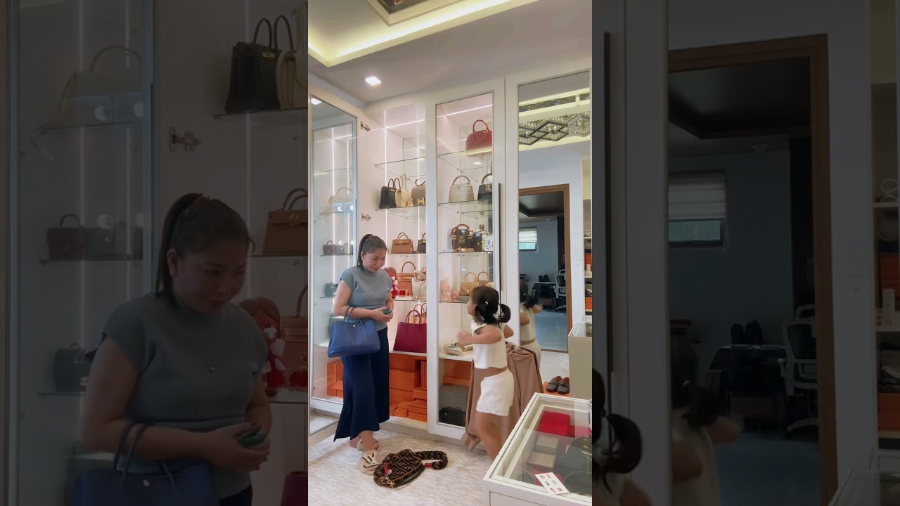 MOMMY I WANT TO PILI YOUR BAG | Bag Talks by Anna