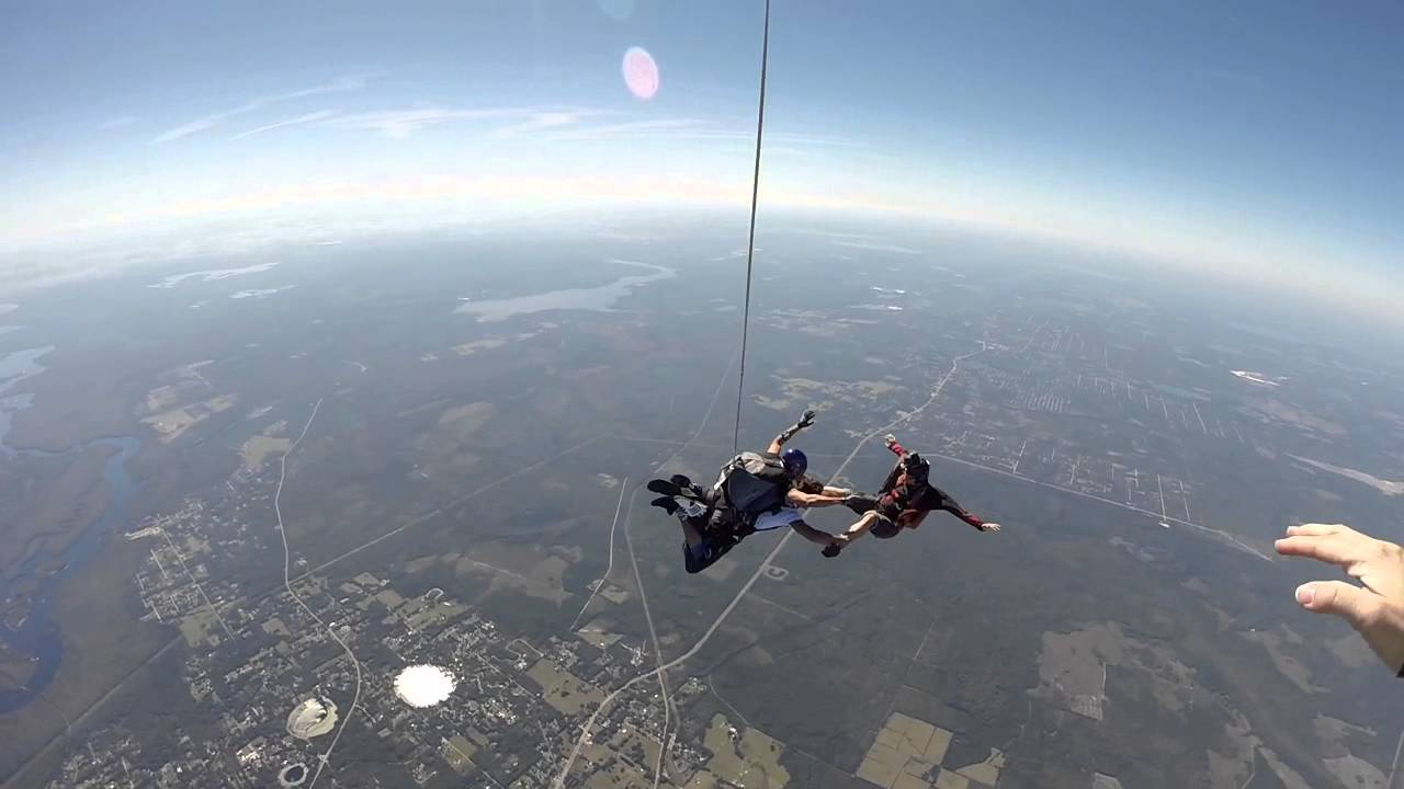 Unbelievably fun tandem video with amazing video flyer