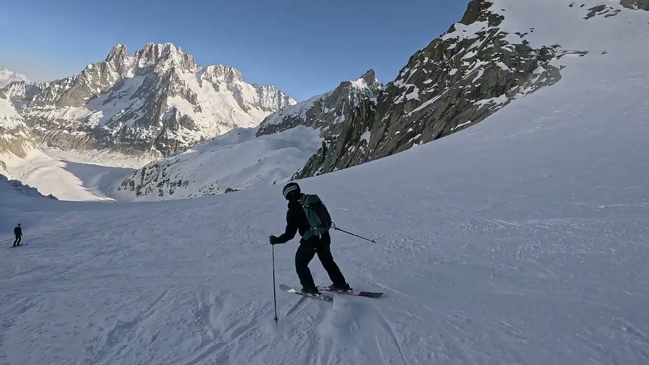 Vall&eacute;e Blanche Full Descent | Aiguille du Midi to Chamonix
