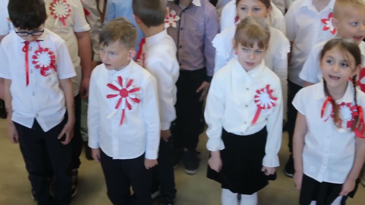 Szkoła do hymnu - listopad 2025 r.