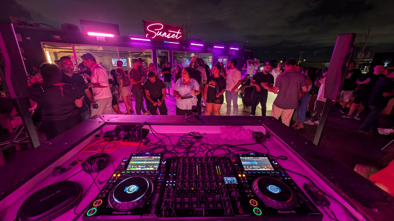 Byron Ramos Live @ Sunset Rooftop Lounge