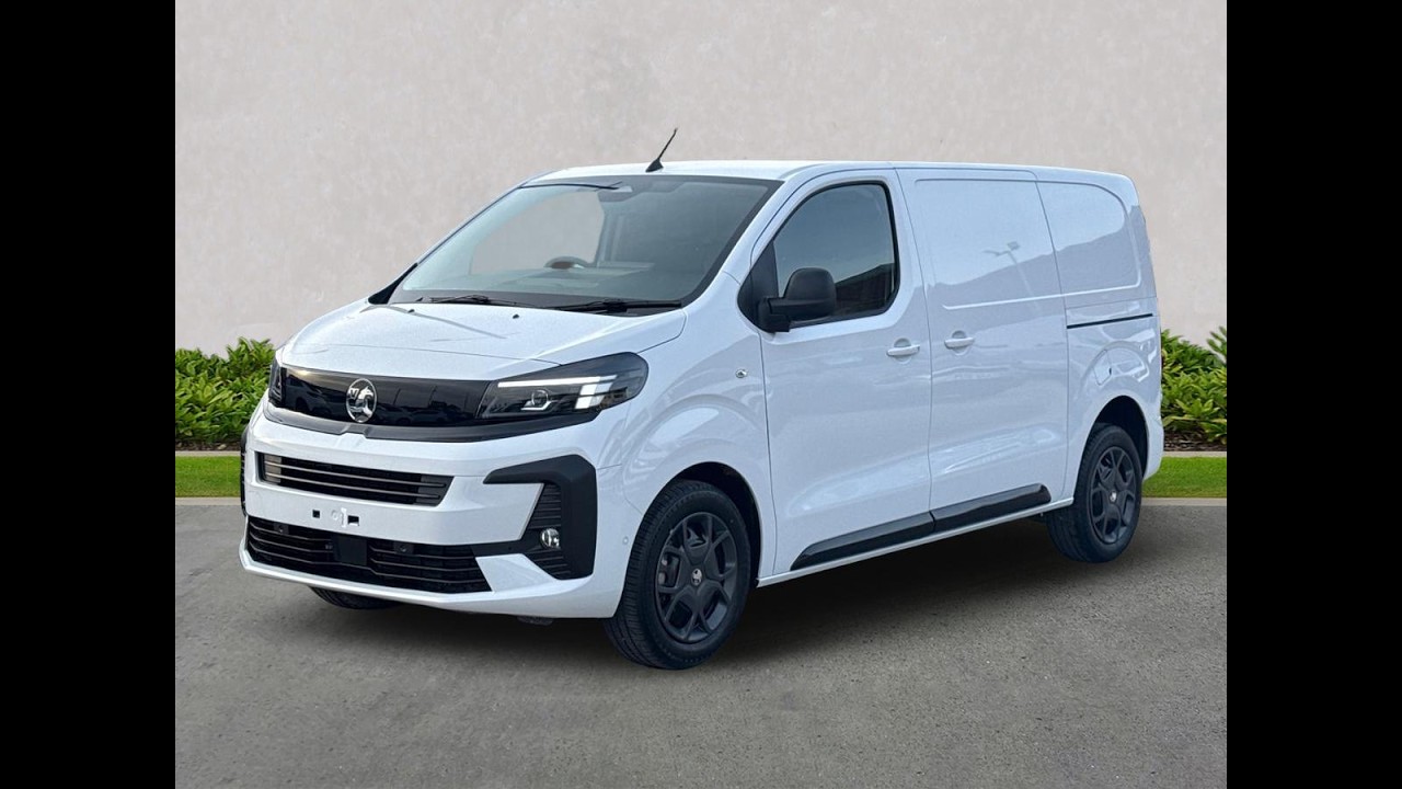 Vauxhall Vivaro L1H1 2700 1.5 120ps Pro in Kaolin White