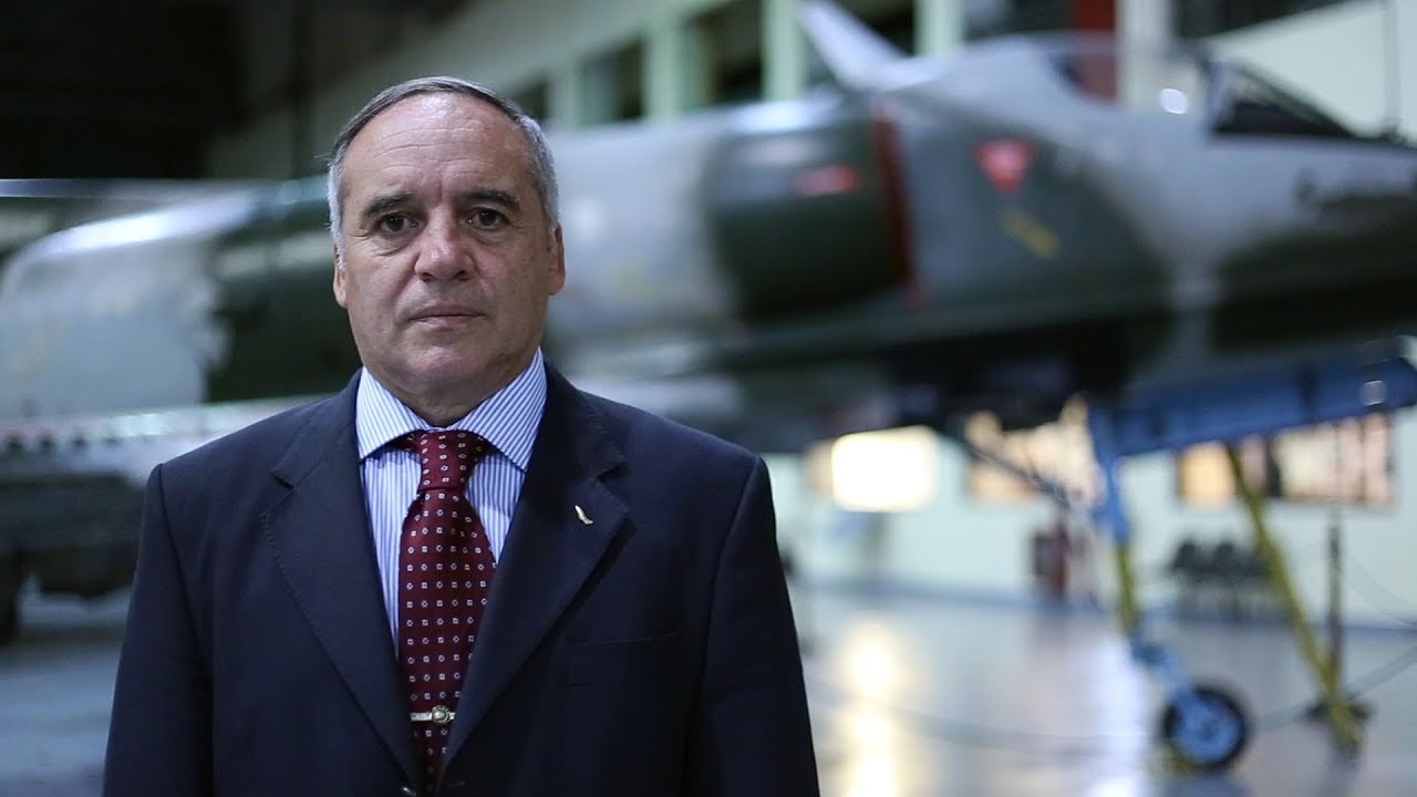 #Malvinas: Gerardo Isaac - SkyHawk ataca al Invencible