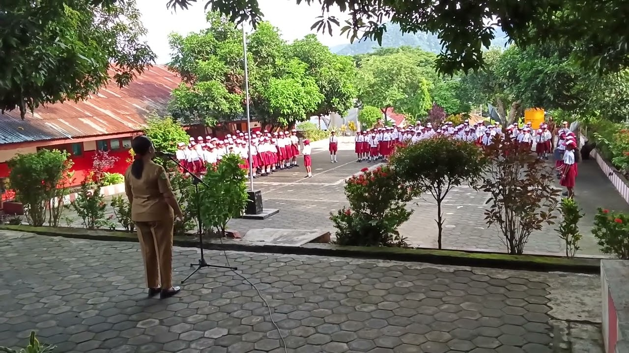 Upacara Bendera🇲🇨🇲🇨 SDI Bhoanawa 1