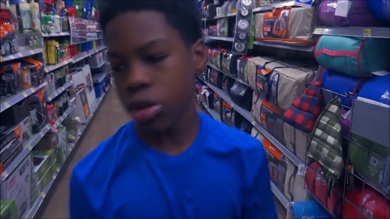 Raging Kid Rages In Walmart Over League Of Legend!! (Re-upload)